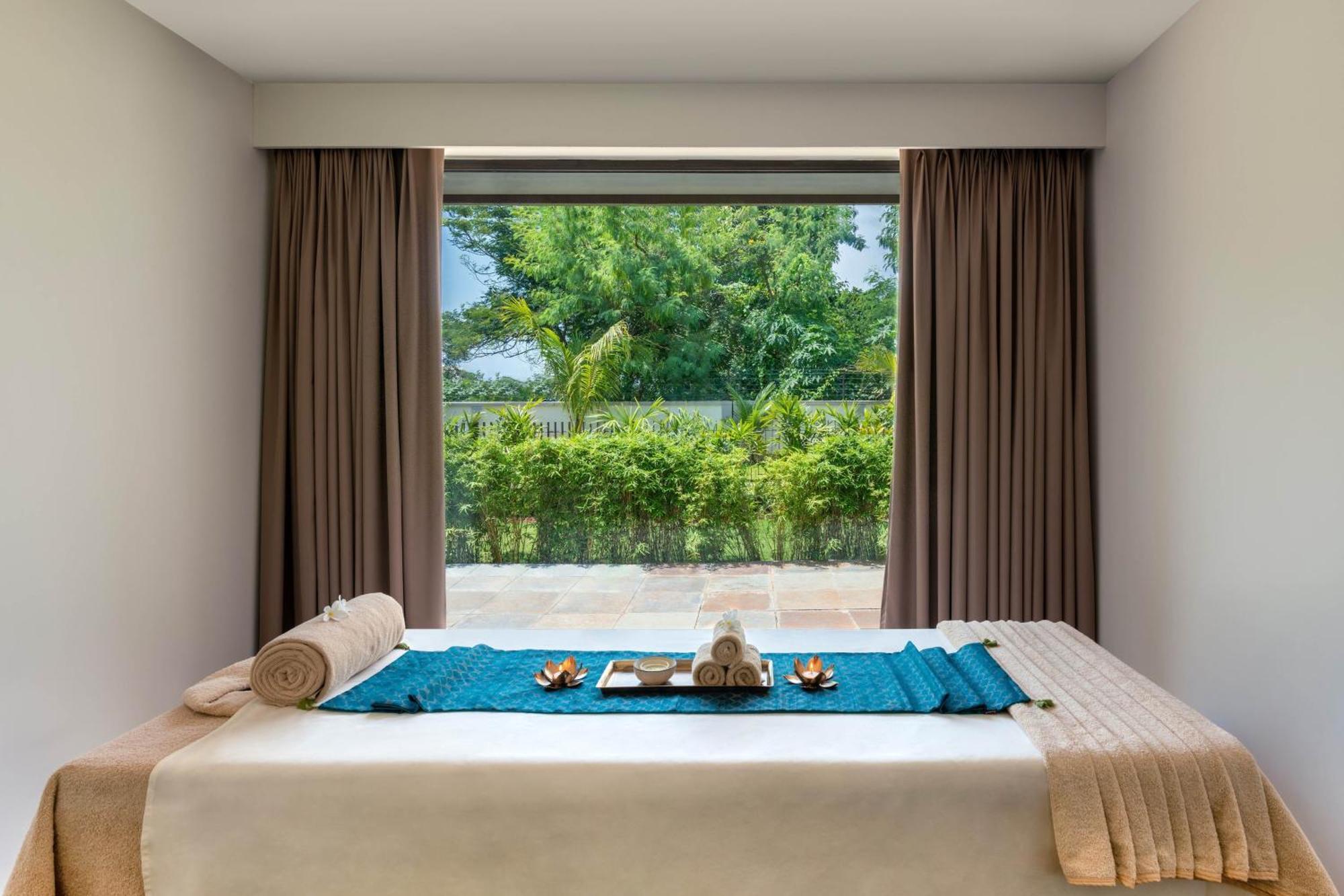Hotel Fairfield By Marriott Goa Benaulim Exterior foto