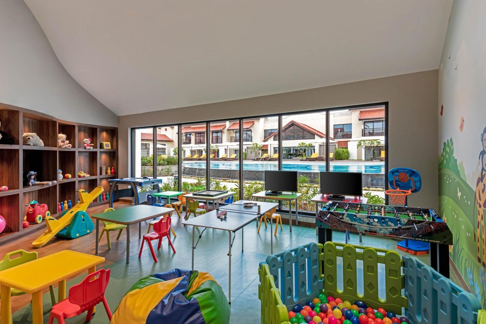Hotel Fairfield By Marriott Goa Benaulim Exterior foto